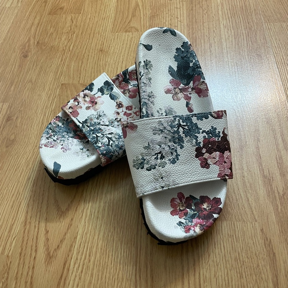 Floral Slippers